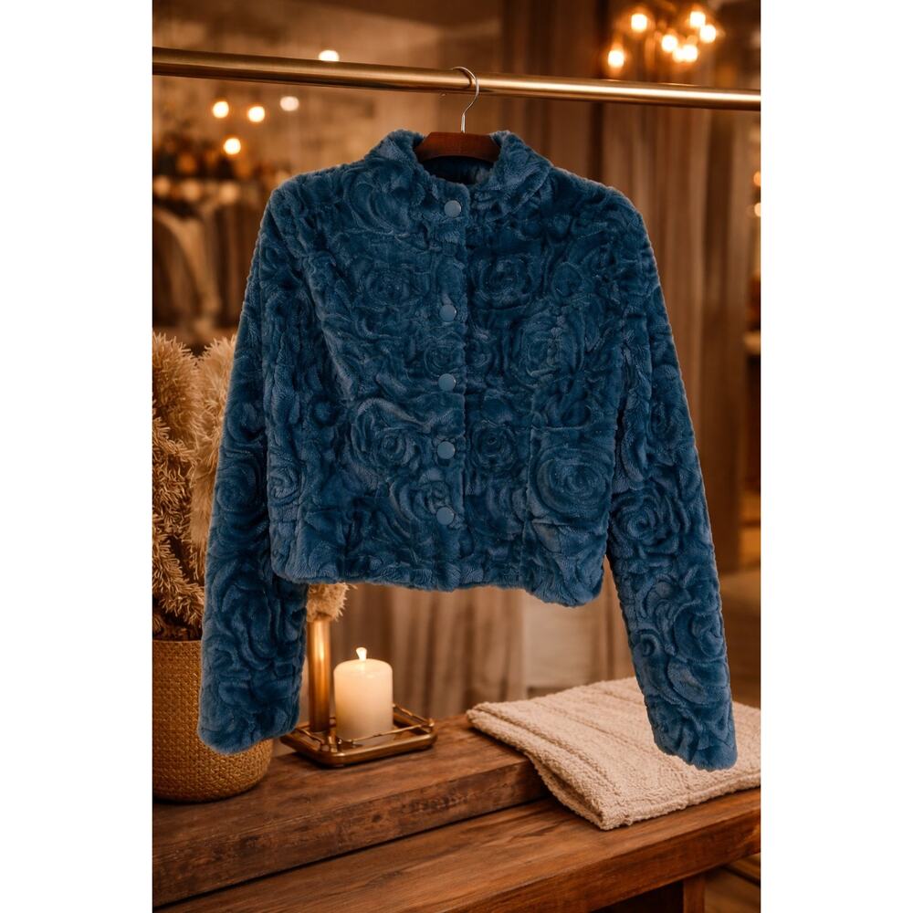Yest Alabaster Oil Blue Mermaid Fairy Rocker Egirl Romcom Softgirl Y2K Faux Fur